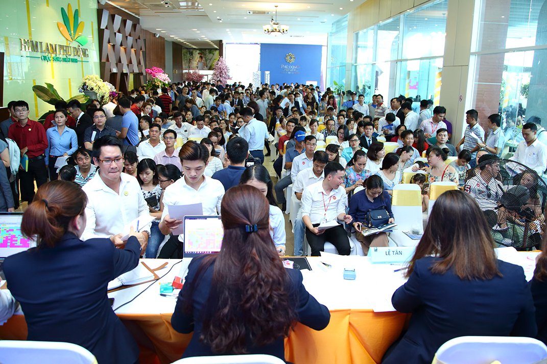 CĂN HỘ “LY TÂM” RA VÙNG VEN