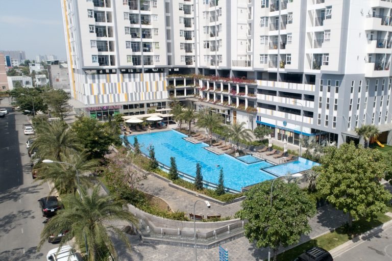 GIẢI BÀI TOÁN MUA NHÀ CHO NGƯỜI TRẺ