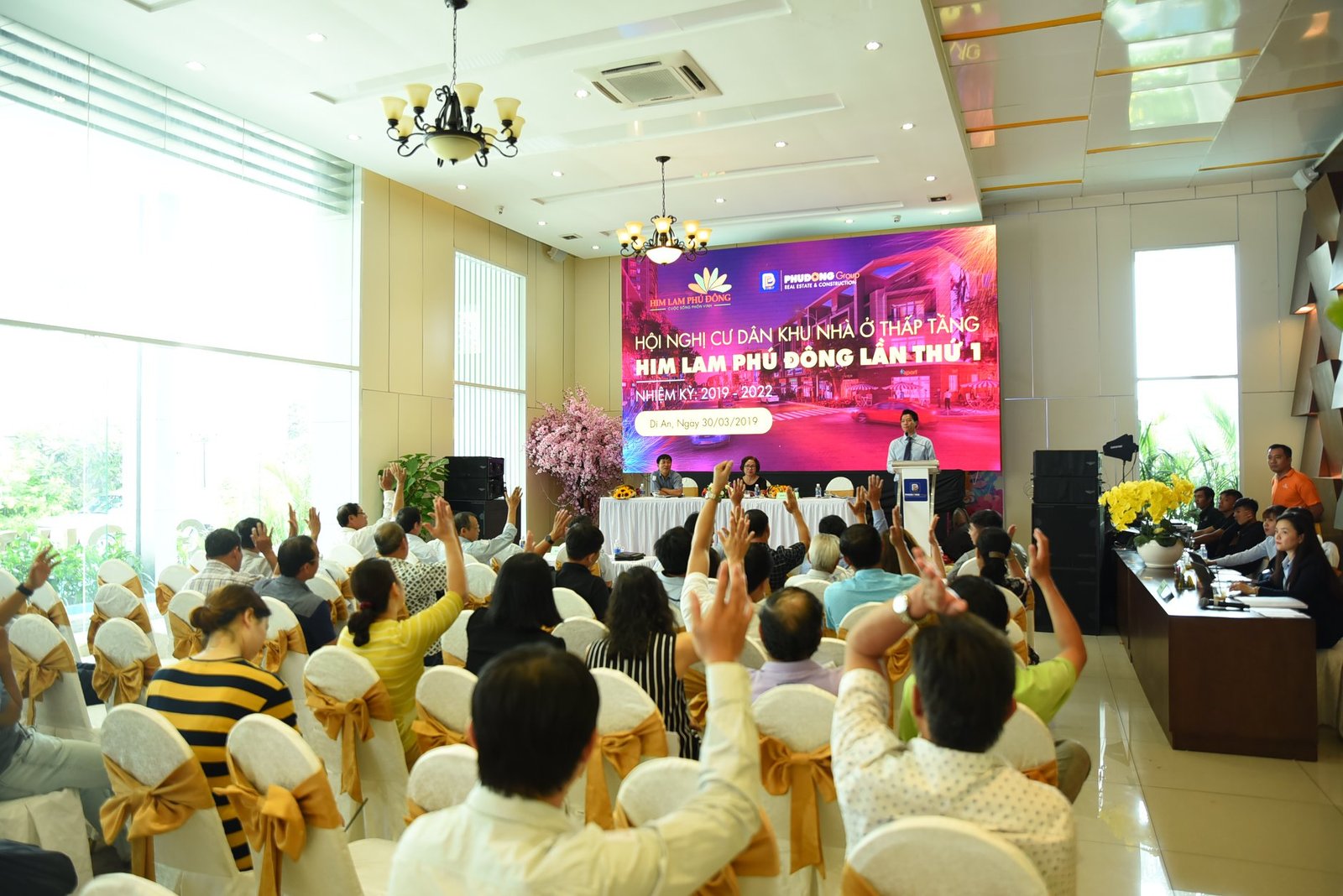 HỘI NGHỊ CƯ DÂN KHU NHÀ Ở THẤP TẦNG HIM LAM PHÚ ĐÔNG LẦN THỨ I ĐƯỢC TỔ CHỨC THÀNH CÔNG – SỨC MẠNH CỦA ĐOÀN KẾT VÀ TRÁCH NHIỆM