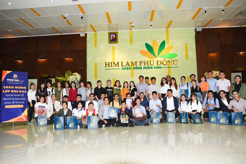 CEO PHÚ ĐÔNG GROUP GIAO LƯU VỚI SINH VIÊN ĐẠI HỌC KINH TẾ TPHCM