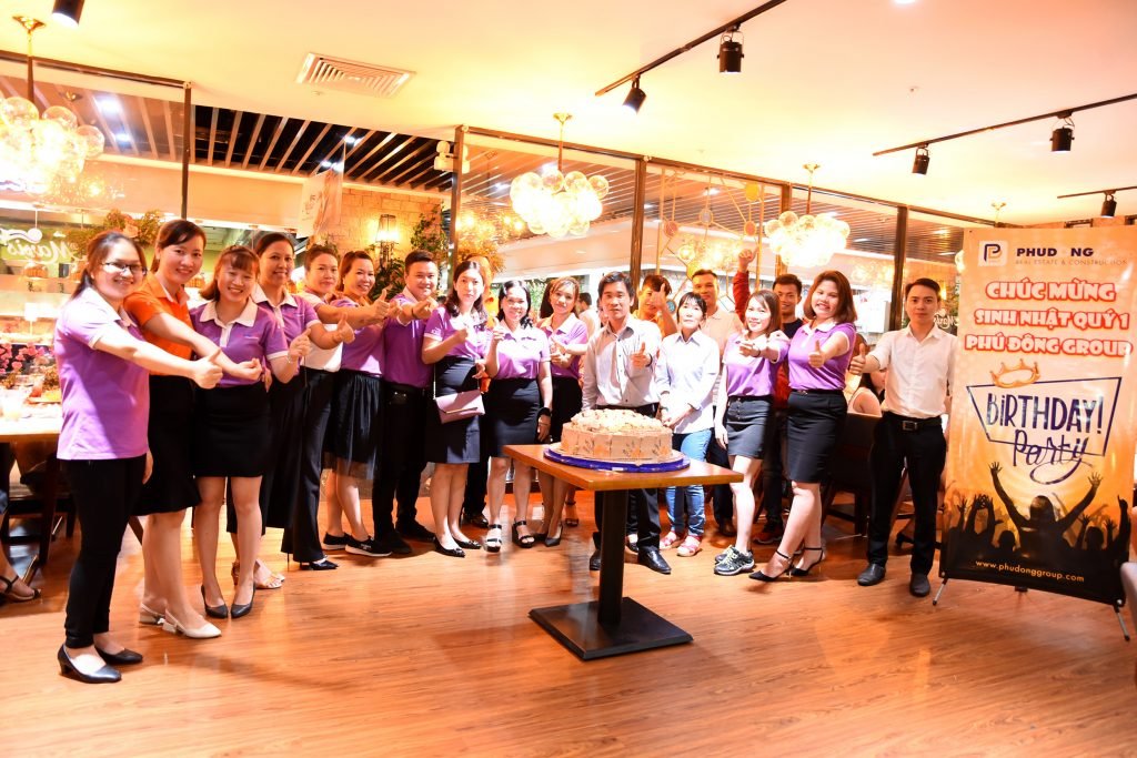 HỌP MẶT TOÀN THỂ CBCNV PHÚ ĐÔNG GROUP QUÝ I – “WE ARE THE ONE”