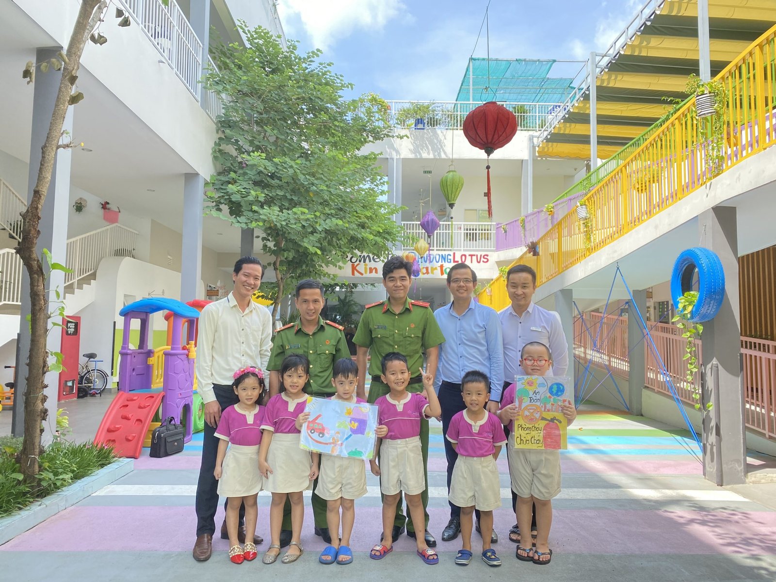 CÔNG AN TP DĨ AN KIỂM TRA PCCC ĐỊNH KỲ TẠI TRƯỜNG PHÚ ĐÔNG LOTUS