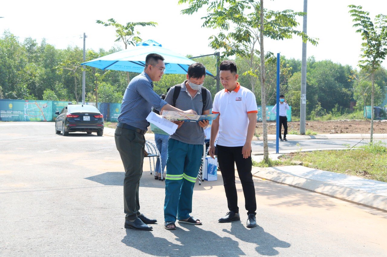 NGƯỜI MUA NHÀ KHÔNG CÒN NUÔI KỲ VỌNG BẤT ĐỘNG SẢN GIẢM GIÁ