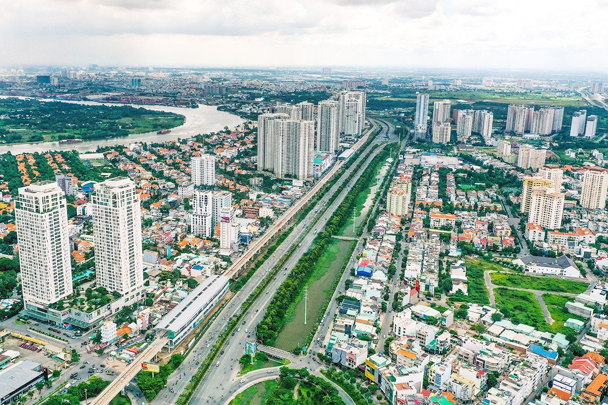 COVID-19 ĐƯỢC KHỐNG CHẾ, DN BẤT ĐỘNG SẢN ​TĂNG TỐC