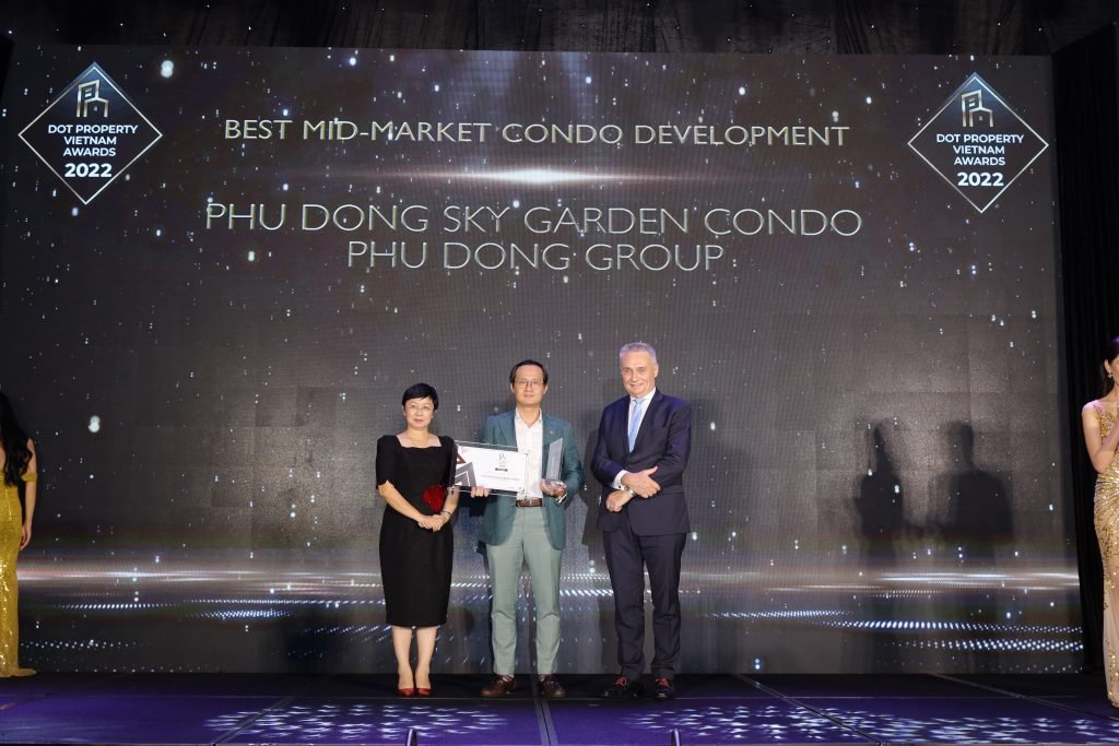 DỰ ÁN CỦA PHÚ ĐÔNG GROUP ĐƯỢC VINH DANH CĂN HỘ TẦM TRUNG TỐT NHẤT