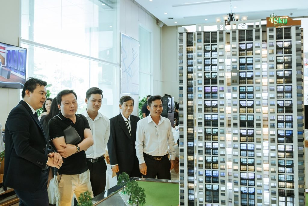 VÌ SAO CÁC DOANH NGHIỆP BĐS LẠI ĐỒNG LOẠT “TẤN CÔNG” VỀ KHU ĐÔNG SÀI GÒN?