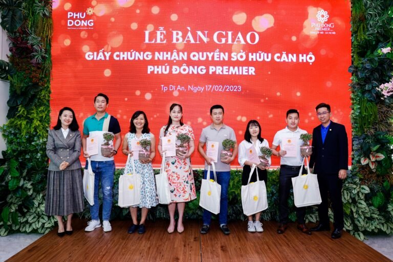 PHÚ ĐÔNG GROUP TRAO SỔ HỒNG DỰ ÁN PHÚ ĐÔNG PREMIER: TIẾP NỐI CHUỖI DỰ ÁN HOÀN CHỈNH PHÁP LÝ