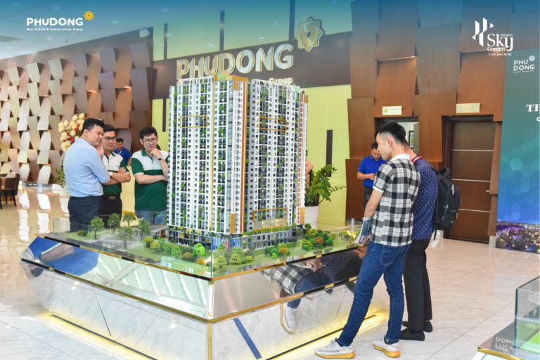 THỊ TRƯỜNG BẤT ĐỘNG SẢN PHÍA NAM CHUYỂN BIẾN TÍCH CỰC NHIỀU ÔNG LỚN QUAY TRỞ LẠI CUỘC ĐUA BÁN HÀNG