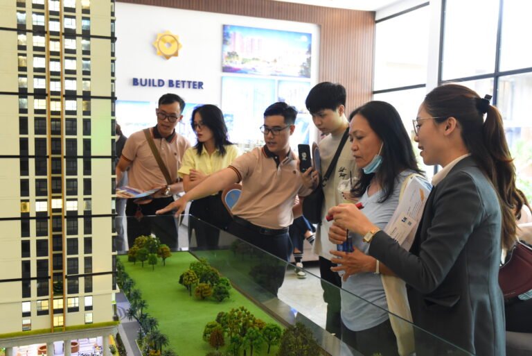 “Lãi suất cho vay mua nhà chưa bao giờ thấp và dễ vay như hiện nay”