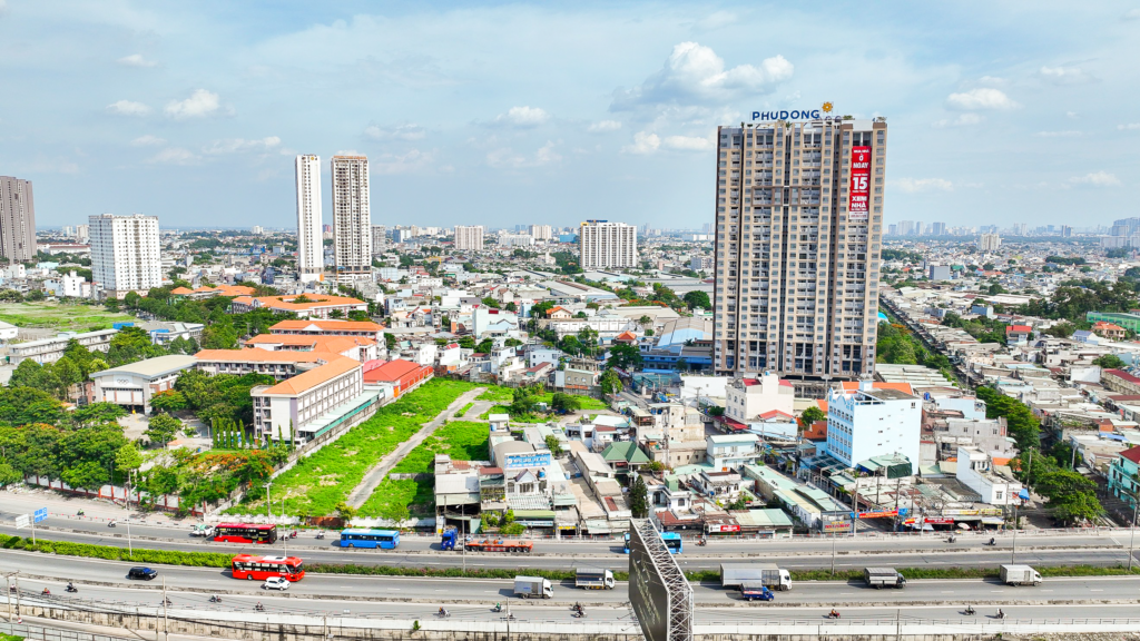 Ở trọ vùng ven, đi làm xa để tiết kiệm